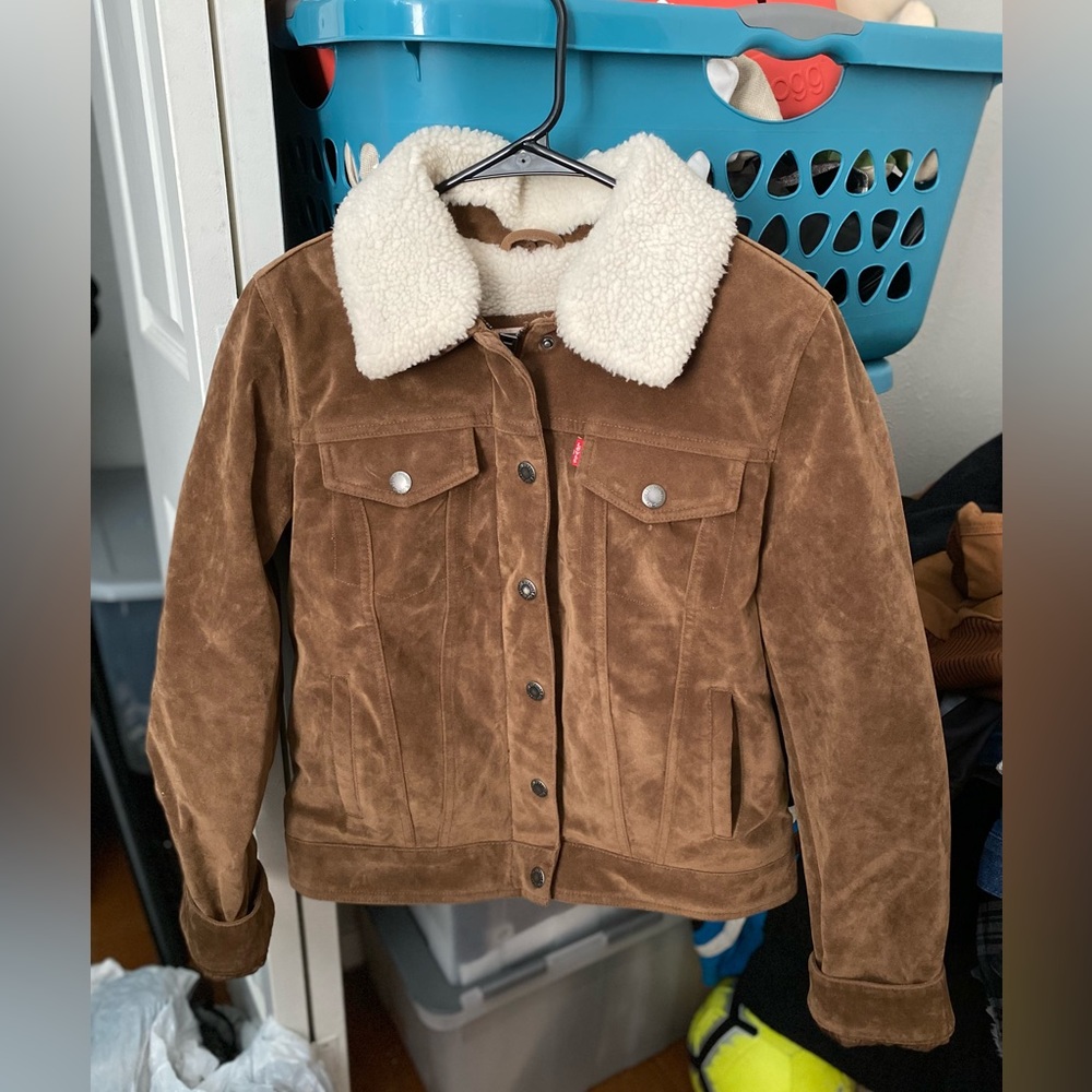 Levi’s sherpa lined jacket